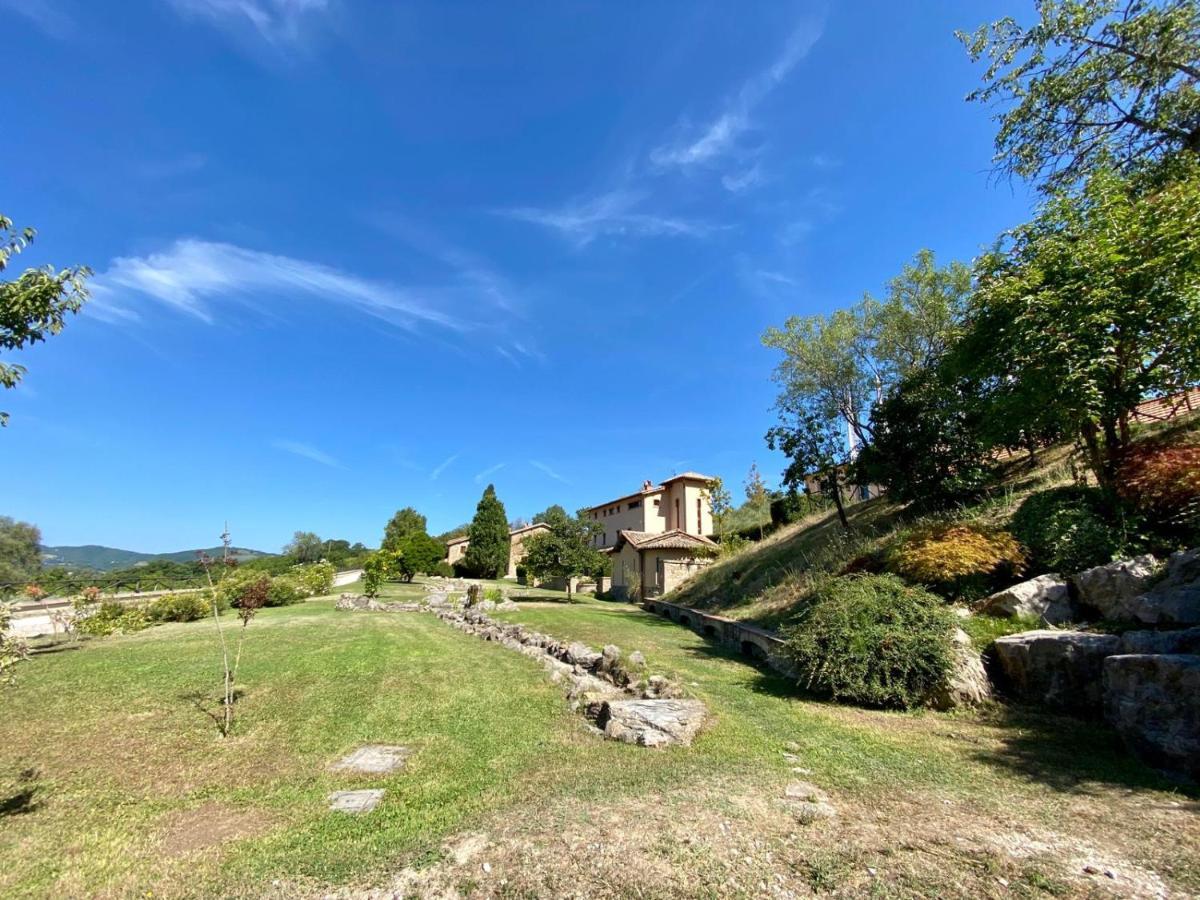 Agriturismo Le Case Asyż Zewnętrze zdjęcie