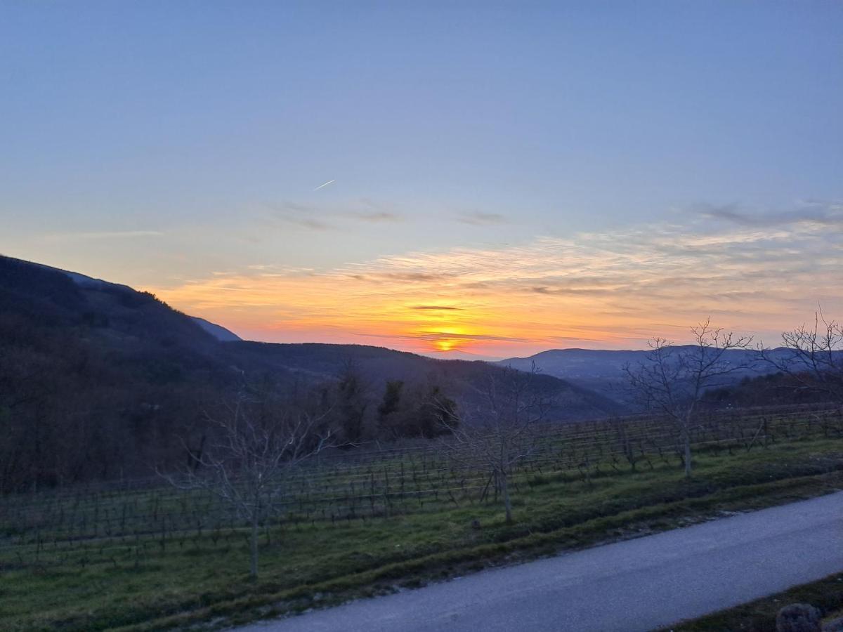 Agriturismo Le Case Asyż Zewnętrze zdjęcie