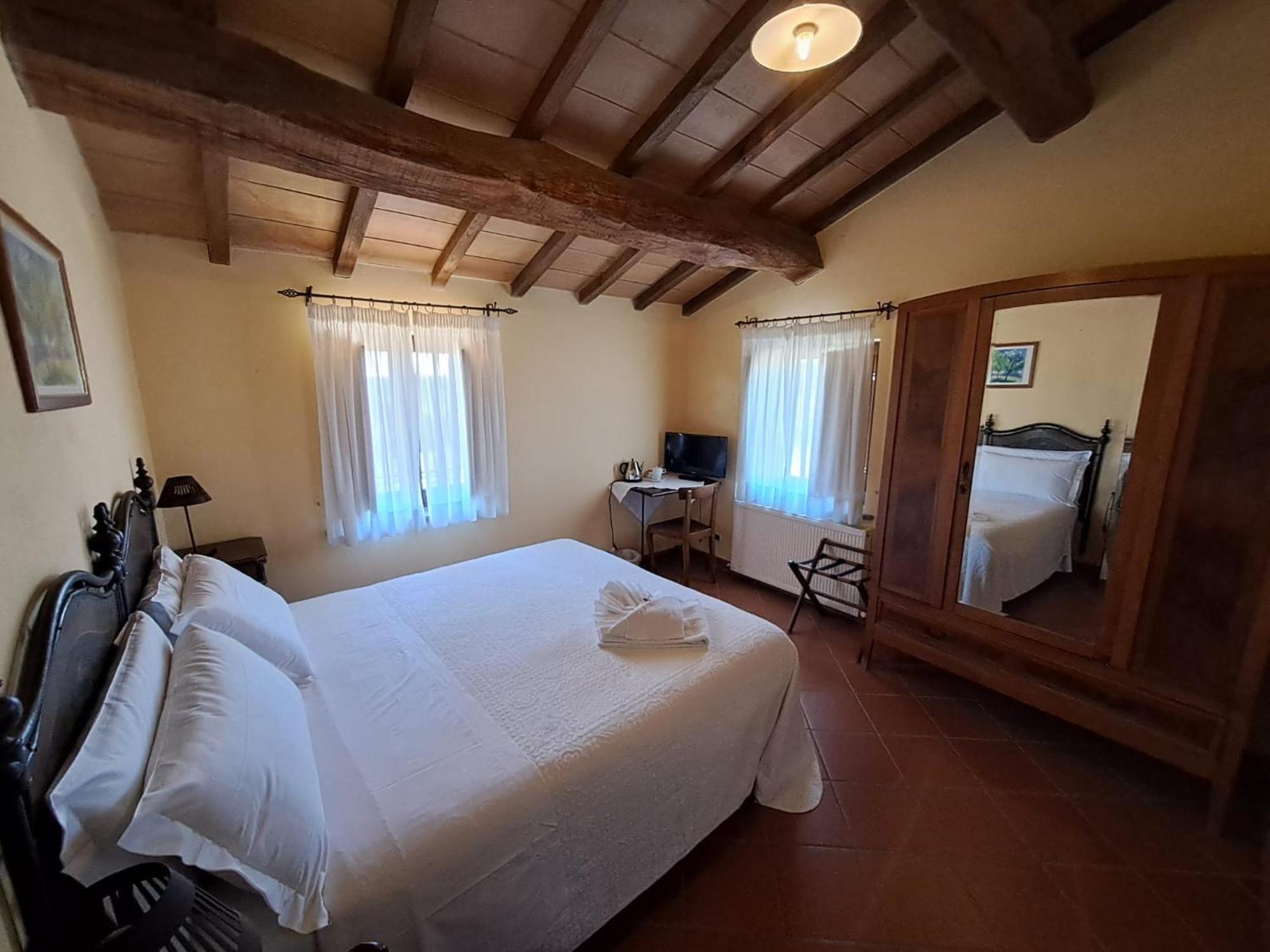 Agriturismo Le Case Asyż Zewnętrze zdjęcie