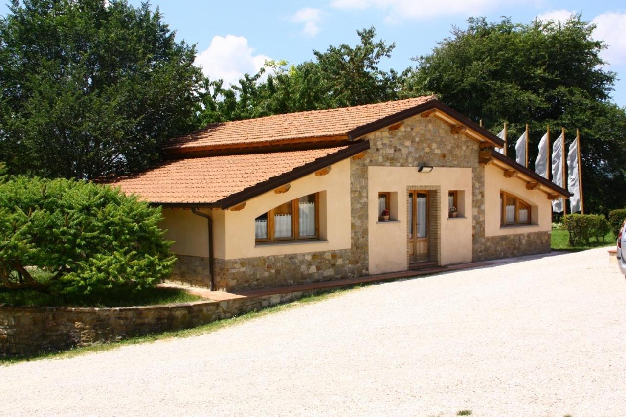 Agriturismo Le Case Asyż Zewnętrze zdjęcie