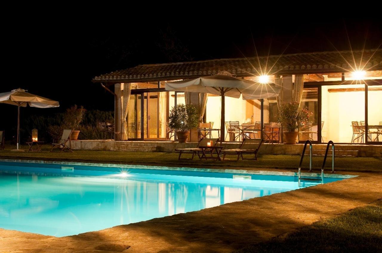 Agriturismo Le Case Asyż Zewnętrze zdjęcie
