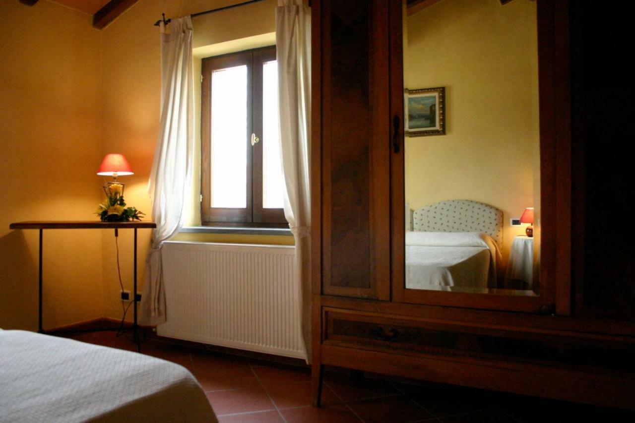 Agriturismo Le Case Asyż Zewnętrze zdjęcie